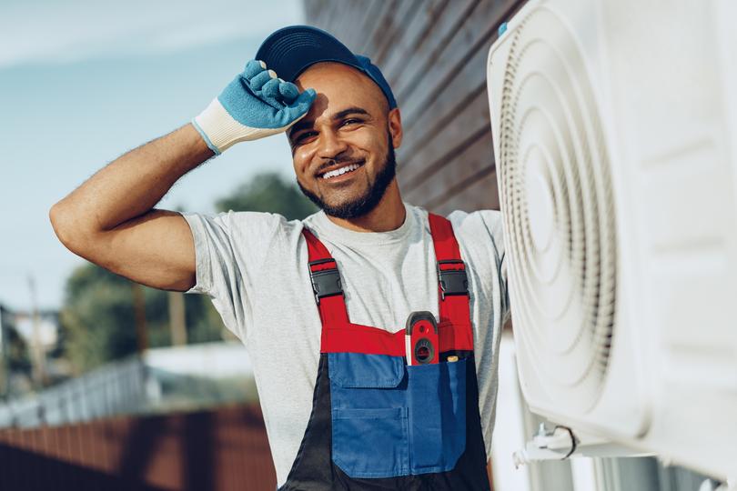 How HVACCompaniesHub.com connects you with AC repair technicians